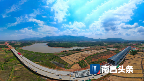 抢抓进度乐鱼（中国）者们坚守一线为项目按下“加速键”