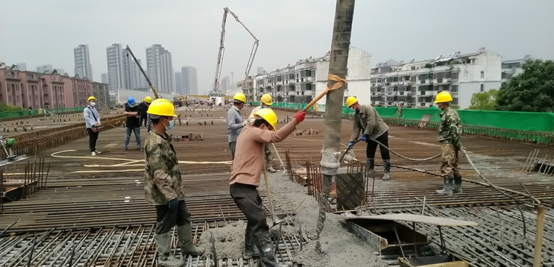 副市长江新洪察看南外环项目乐鱼（中国）进展情况